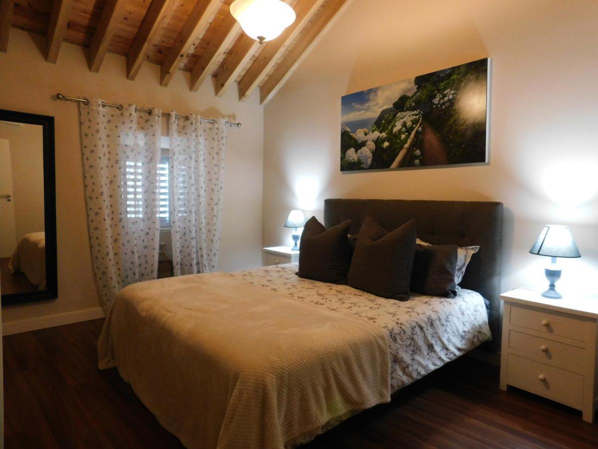 Surf Beach_Santa Barbara Secret Gardens Ribeira Grande Ngoại thất bức ảnh